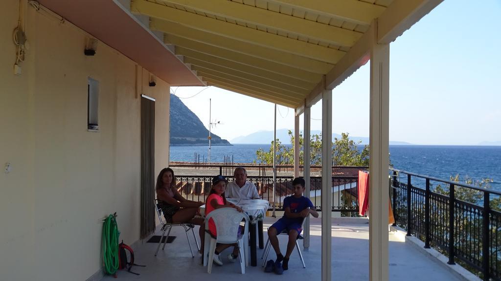 Poros House Hotel Exterior foto